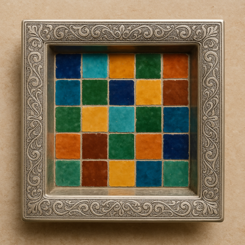 vide-poches en zellige marocain, cadre en cuivre argenté - artisanat du Maroc
